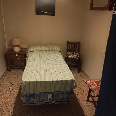 Casa De Pueblo En Vilafranca بيت للعطل